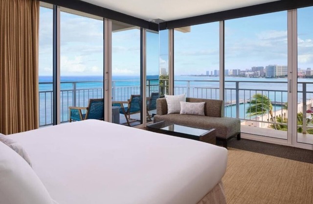 Oceanfront View King | Kaimana Beach Hotel | Beachfront Getaway
