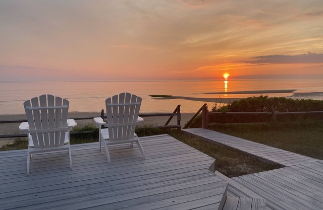 Oceanfront w/Private Stairs to Beach and Spectacular Sunsets!