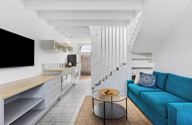 Oceanic 19 Sorrento Apartment