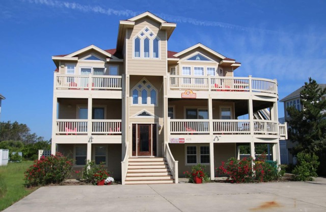 Oceanside, 8 BRs, Private Pool and Hot Tub, Pool Table, PI109, Sweet TEA