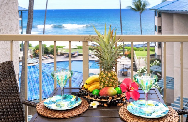 Oceanview Escape in Kona – Pool, Hot Tub & Elevator Access!