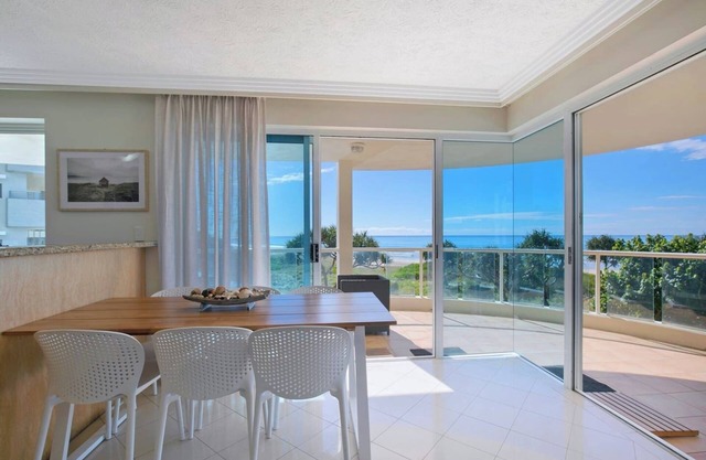 Oceanview Oasis Family Friendly Palm Beach Retreat