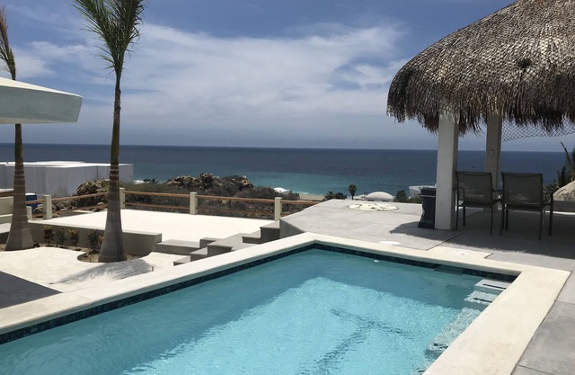 OCEANVIEW STUDIO WITH LAP POOL