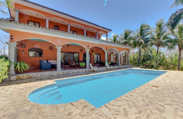 Oceanview Villa w/private pool, beachside access in Rancho Santana!