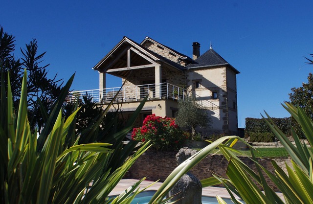 Olisios, beautiful farmhouse with private pool