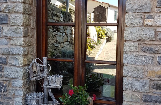 OLIVE TREES APARTMENT LARGE TERRACE CITR:008033-AGR-0001 CIN IT008033B5JCTY5SHI