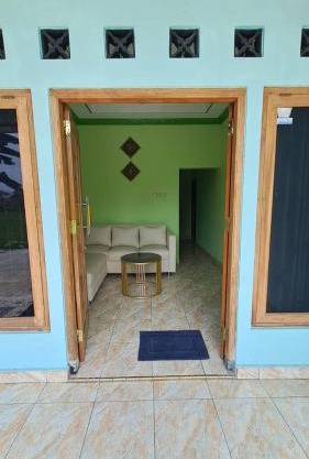 Omah Sawah Guest House