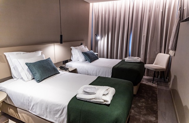 Omid Saldanha Hotel