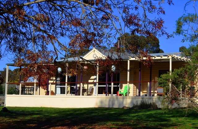 On the edge of Rocklands Reservoir at Glendinning, 4 bedroom home, spacious deck