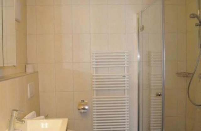 One bedroom Apartment, sleeps 3 in Kandersteg with WiFi