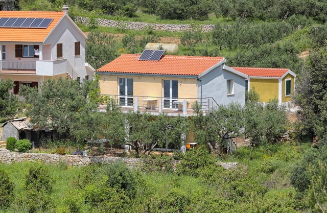 One bedroom apartment near beach Cove Skozanje, Hvar (A-14899-b)