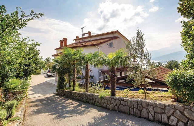 One bedroom apartment with terrace and sea view Kastav (Opatija) (A-15287-c)