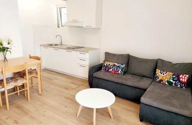 One bedroom apartment with terrace and sea view Marina, Trogir (A-9037-d)