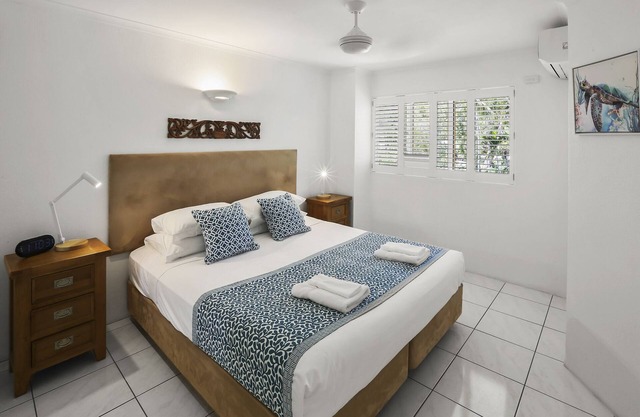 One-Bedroom Beachfront Apartment - Top Floor