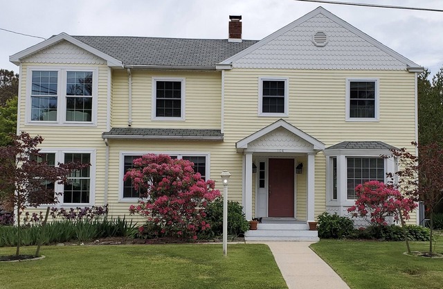 ONE BLOCK TO BEACH-REHOBOTH BY THE SEA-PET FRIENDLY-TWO DISCOUNTED WEEKS LEFT!