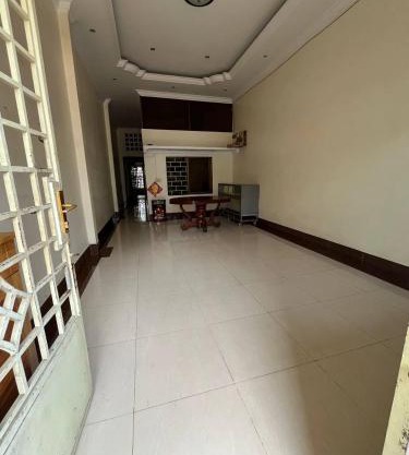 One Flat Apartment