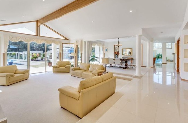 One Mile Mansion - Private Coastal Retreat
