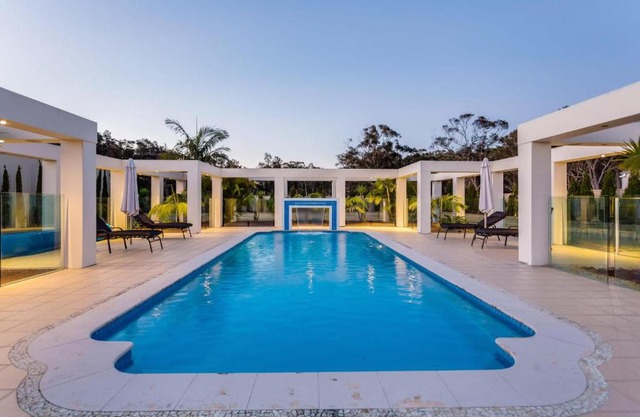 One Mile Mansion - Private Coastal Retreat
