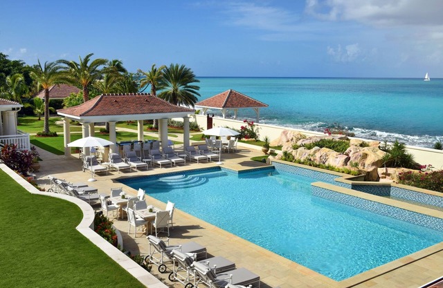 One of a kind 10 bedroom Luxurious, private and staffed Villa