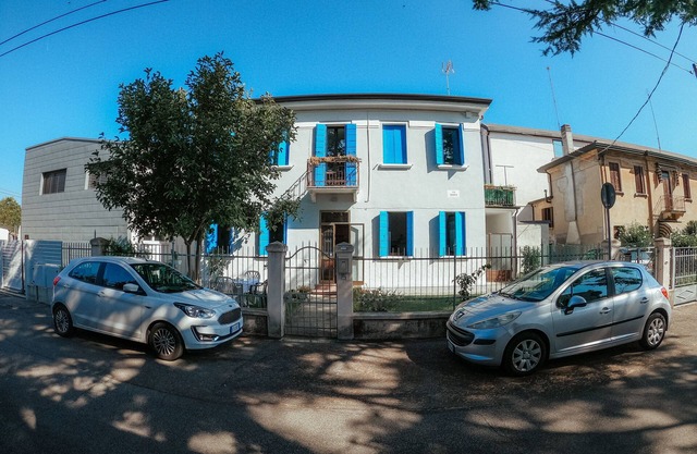 ONLY 19 MINUTES ON FOOT FROM THE HISTORIC CENTER