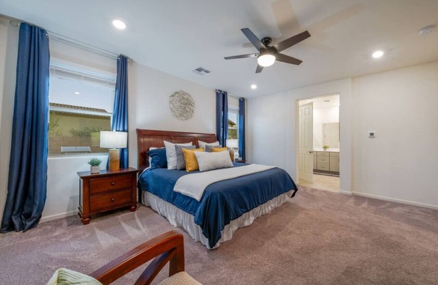 Oro Valley/Fenced/2 BR 2BA/Garage/Office