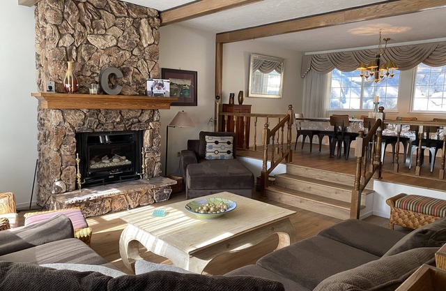 Our Family Vacation Home is Yours! Minutes to Skiing & Beaches. PRMT# DSTR0825P