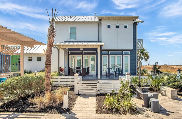 Outdoor Living Space, Resort Pools, Golf Cart Boardwalk to Beach