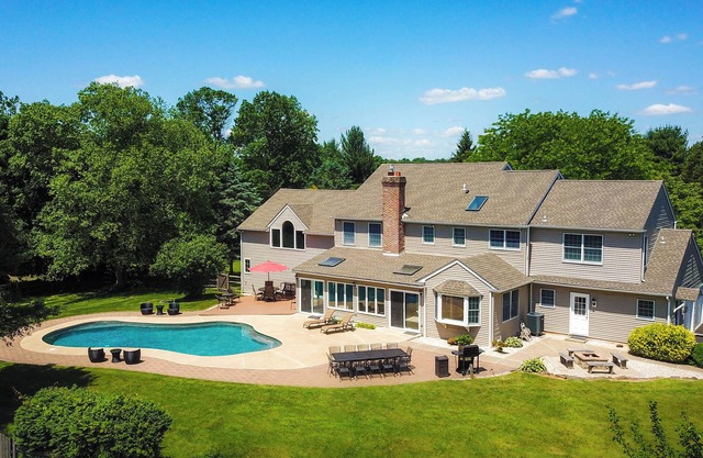 Over 10 Acres In Bucolic Bucks County w/Pool!