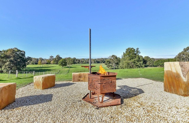 Overflow Downs-Riverside Acreage
