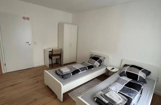 Overnight stay by day