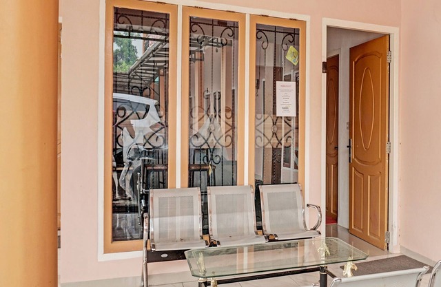 OYO 93187 Kusuma Residence Syariah