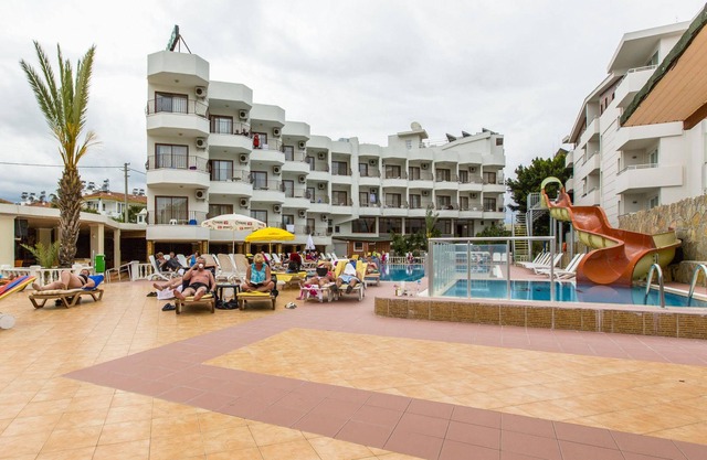 Oz Side Hotel