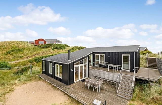 "Paaske" - from the sea by Interhome