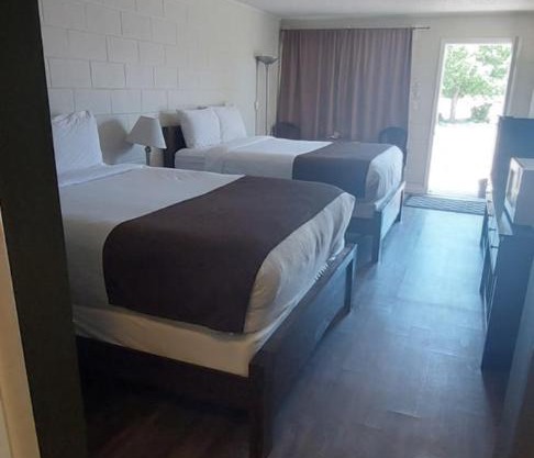 Paddock Inn