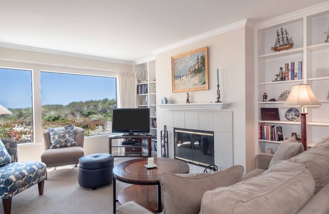 Pajaro Dunes Resort Cozy 2 Bedroom - Steps to the Beach Easy Access No Stairs