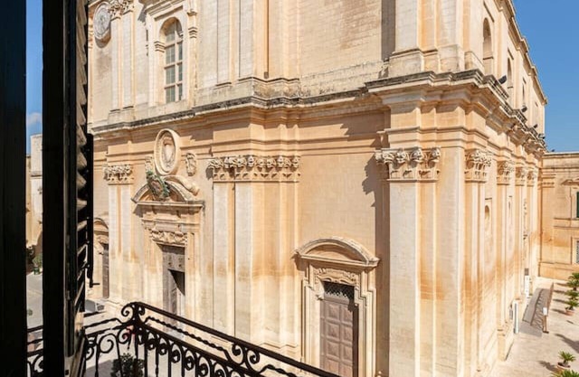 Palazzo EL Cattedrale in historic MDINA
