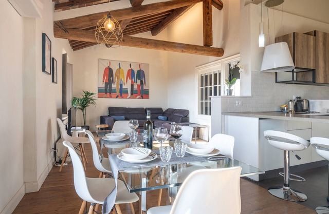 Palazzo Luparelli Boutique Apartment, Colle di Val d'Elsa, Siena, Tuscany