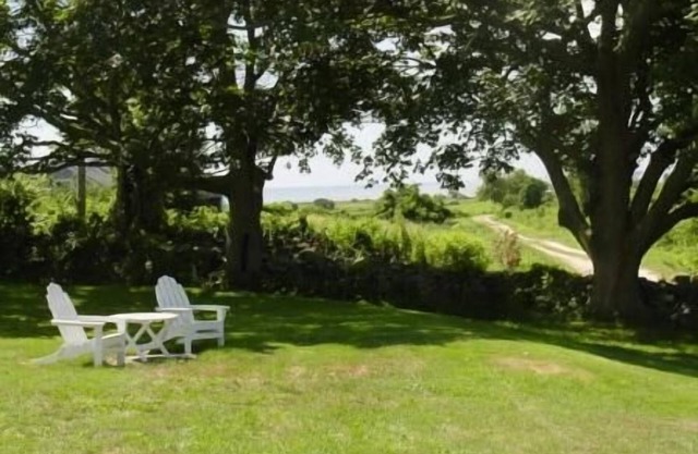 Panoramic Ocean and River Views, Short Walk to the Shore.