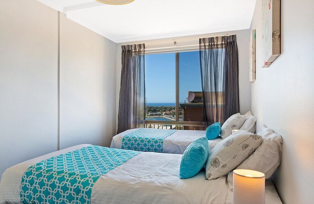 Panoramic Townhouses By Lisa (Deluxe Front Apartment- Pet Friendly) - 5+nights