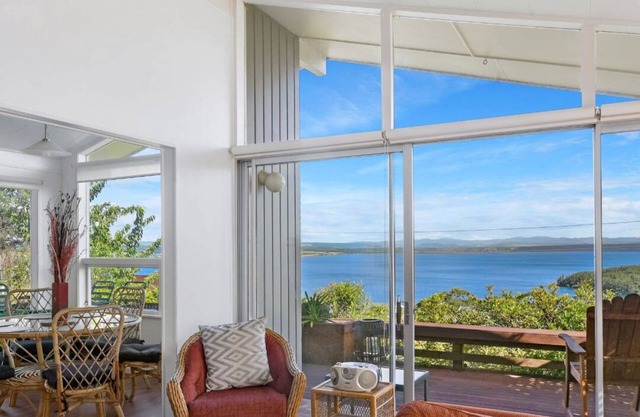 Panoramic Views in Acacia Bay!