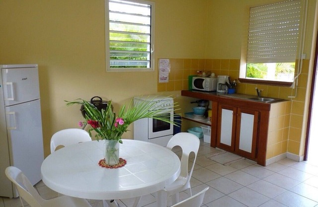 Papaya - quiet place, equipped house, salt pool