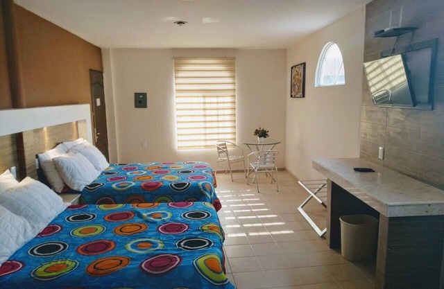 PARADISE HOUSE Room "PUENTE DE DIOS"