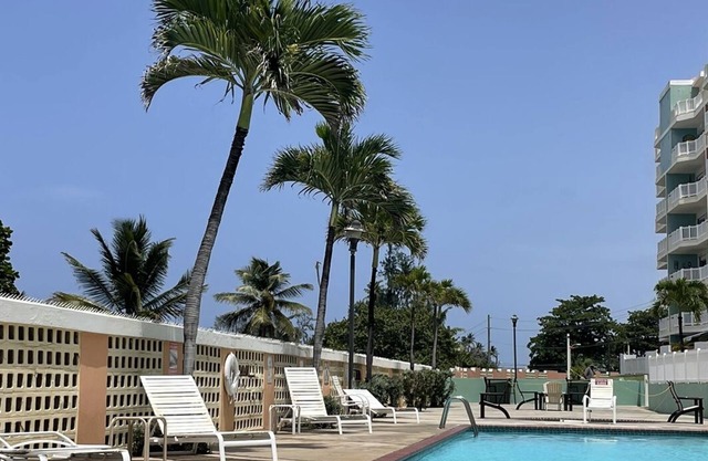 Paradise Island - Family Sized Beach Front Condo