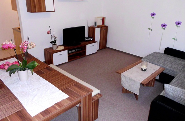 PARADISE ON THE SMALL SEA, 77sqm, in 2 minutes on the beach