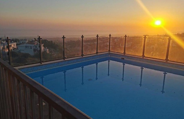 PARADISE VILLA