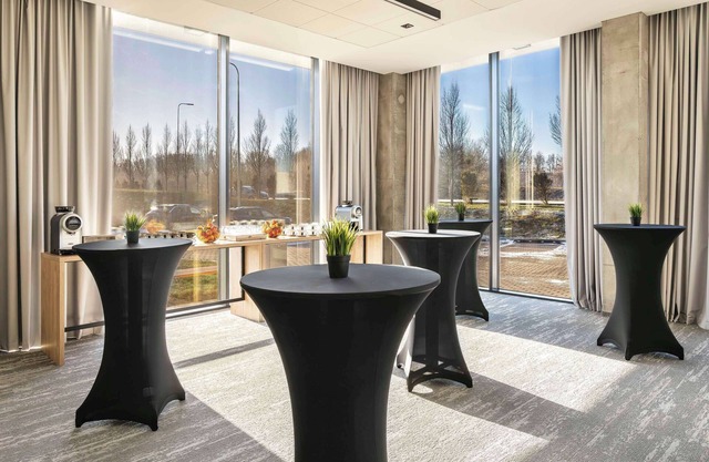 Park Inn by Radisson Vilnius Airport Hotel & Conference Centre