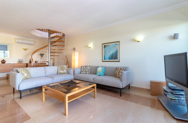 Parque nº 12 - Modern spacious penthouse apartment