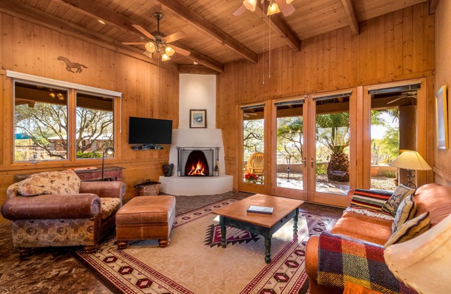 PARSONS VILLAS - Troon Cabin Casita | Breathtaking Views, Heated Pool, Putting Green, Horses!