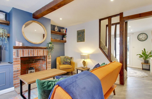 Pass the Keys | Cosy Cottage Hawkhurst