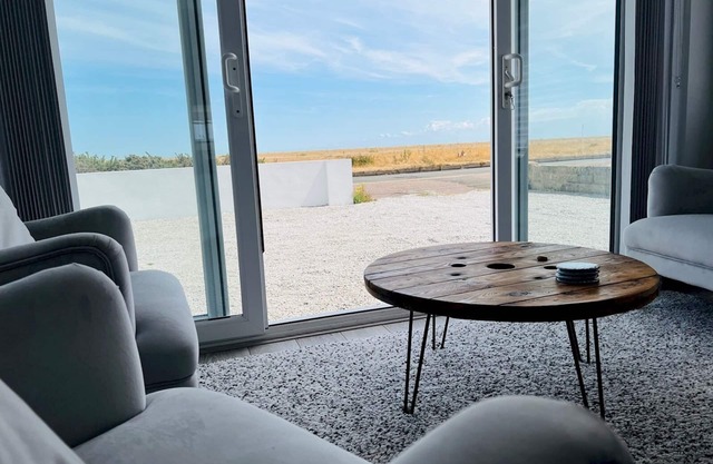 Pass the Keys | Fabulous Beach Front Holiday Location!